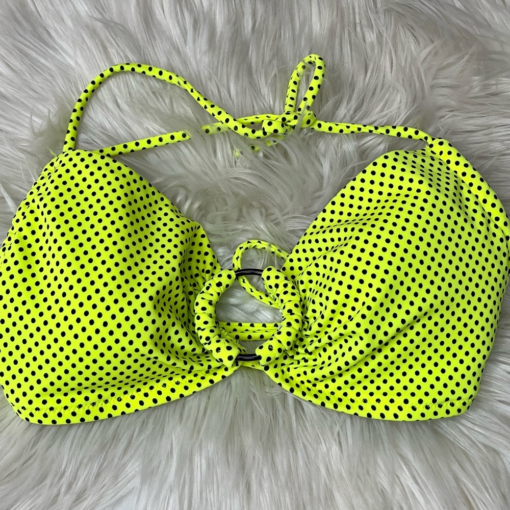 FREE WITH BUNDLE Victorias Secret Bikini Top